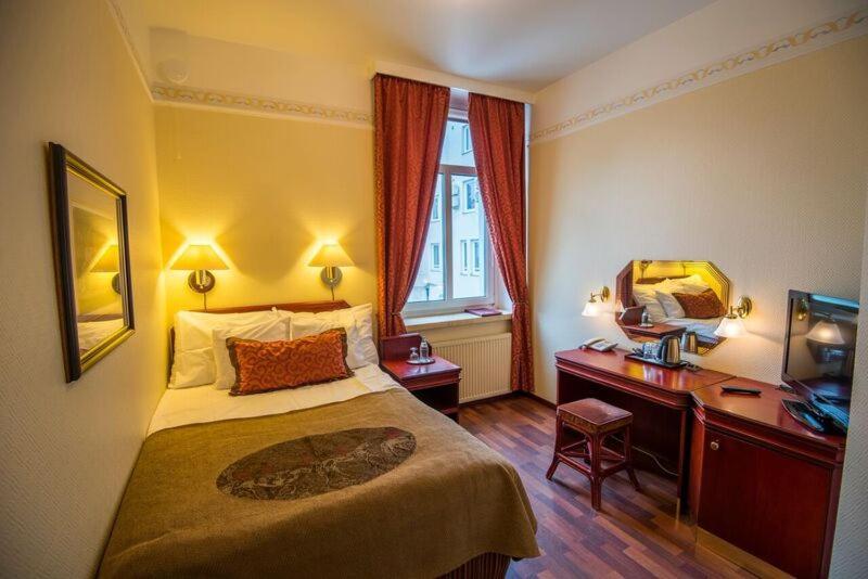 Hotel Astor Vaasa Kültér fotó