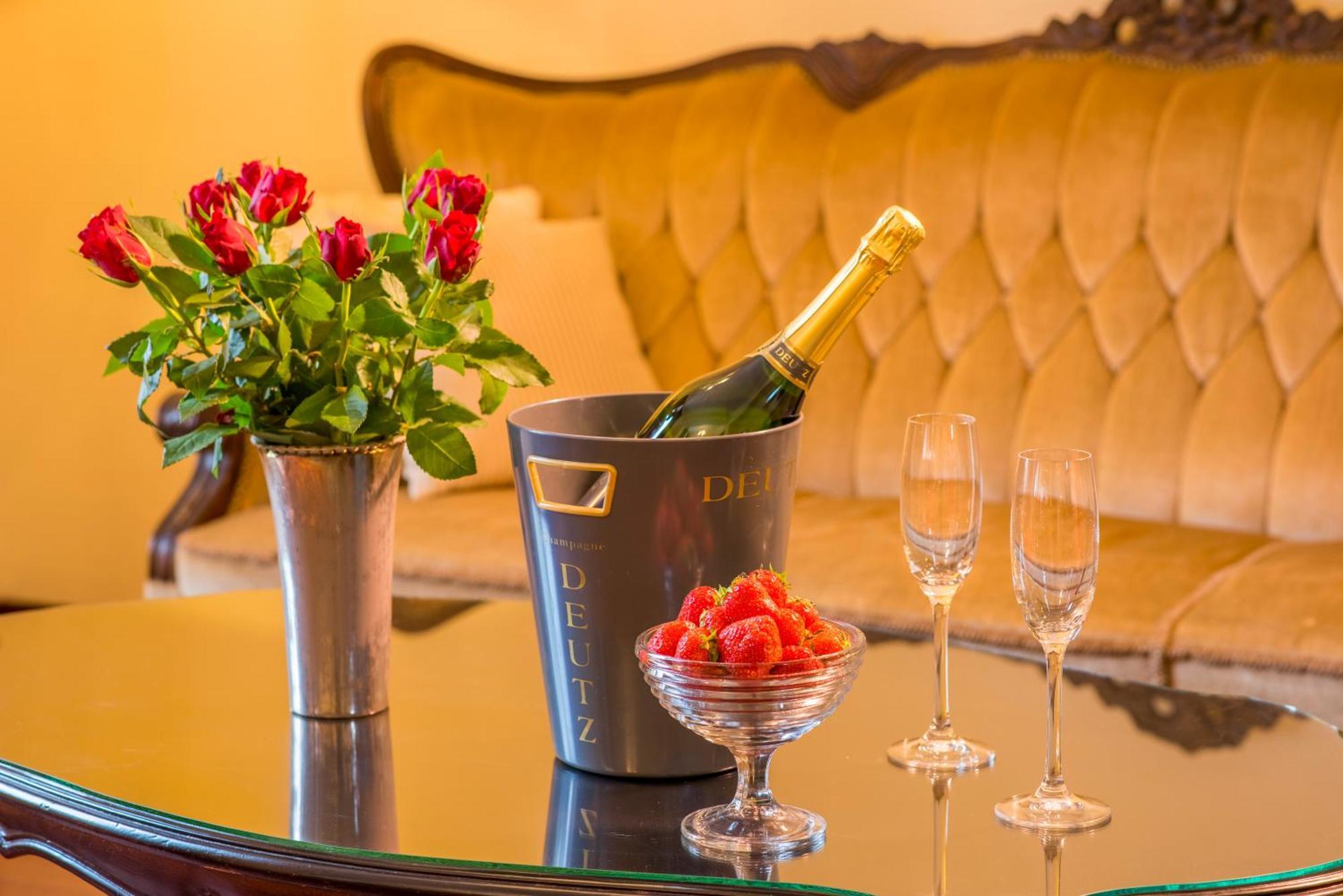 Hotel Astor Vaasa Kültér fotó